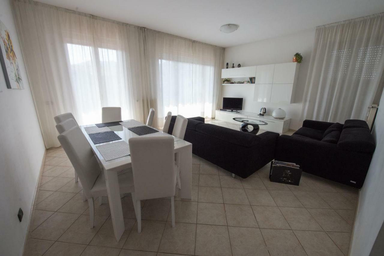 Ferienwohnung Silky House With Private Parking Como Exterior foto